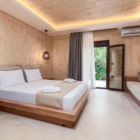 Odyssey Accommodation Пефкохори Экстерьер фото