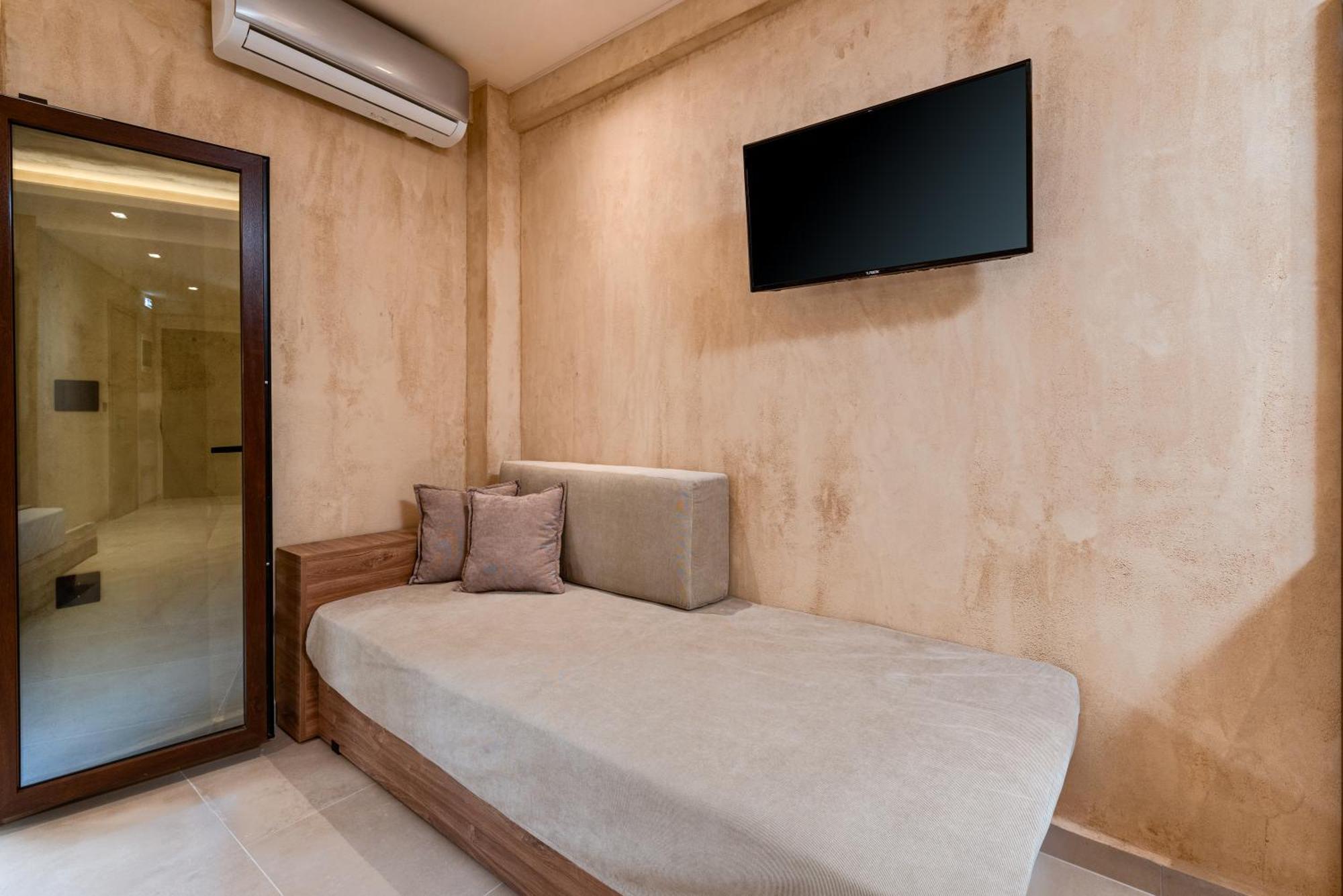 Odyssey Accommodation Пефкохори Экстерьер фото